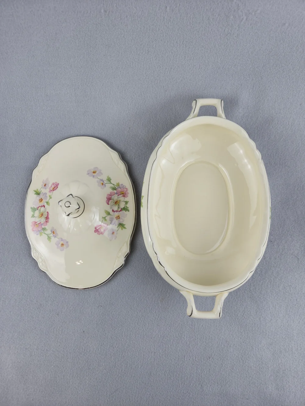 Please review all photos carefully for exact measurements and item condition. Fe